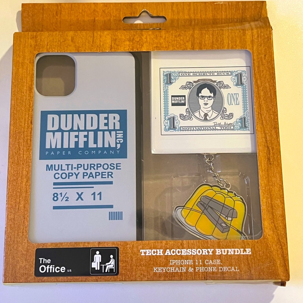 NWT The Office Iphone 11 case Tech Accessory Bundle - Picture 1 of 2